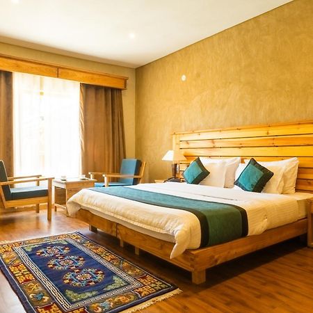 The Saraha Hotel Leh Bagian luar foto