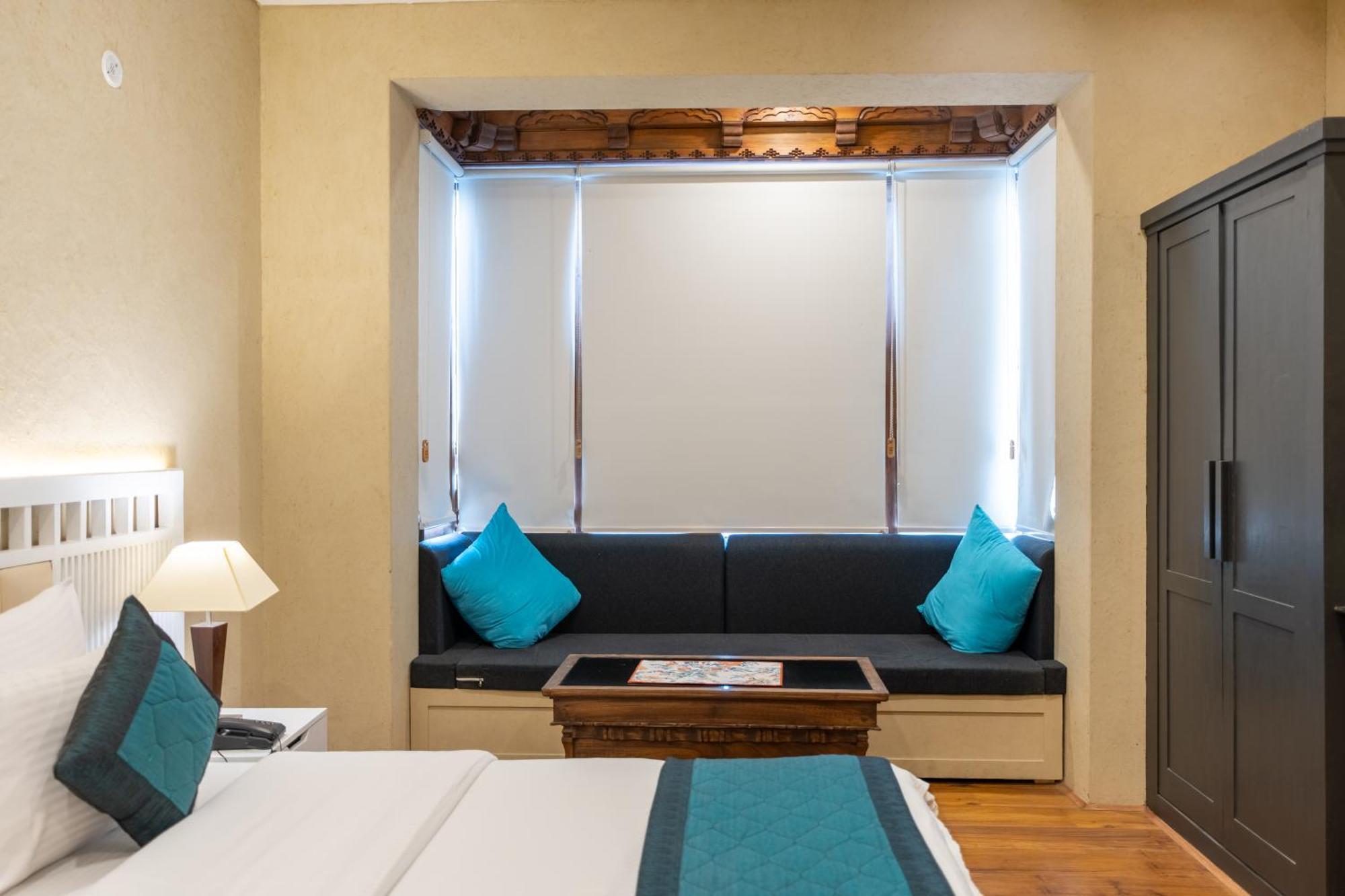 The Saraha Hotel Leh Bagian luar foto